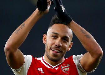 PSG join Aubameyang chase amid Barcelona links