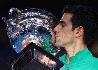 Djokovic edges Thiem in to win his 17th grand slam title