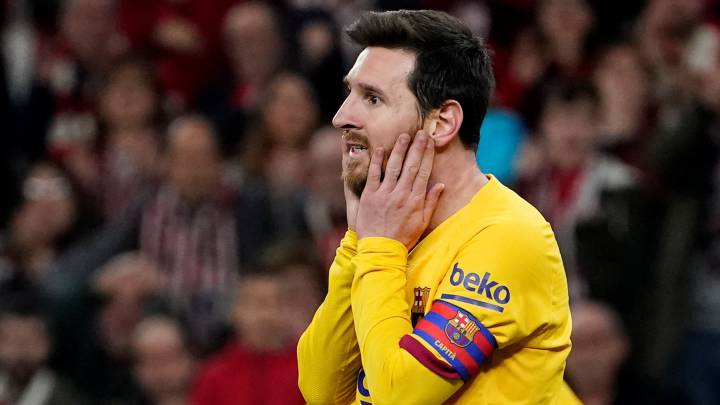 Abidal: Messi's Barcelona contract renewal "never easy"