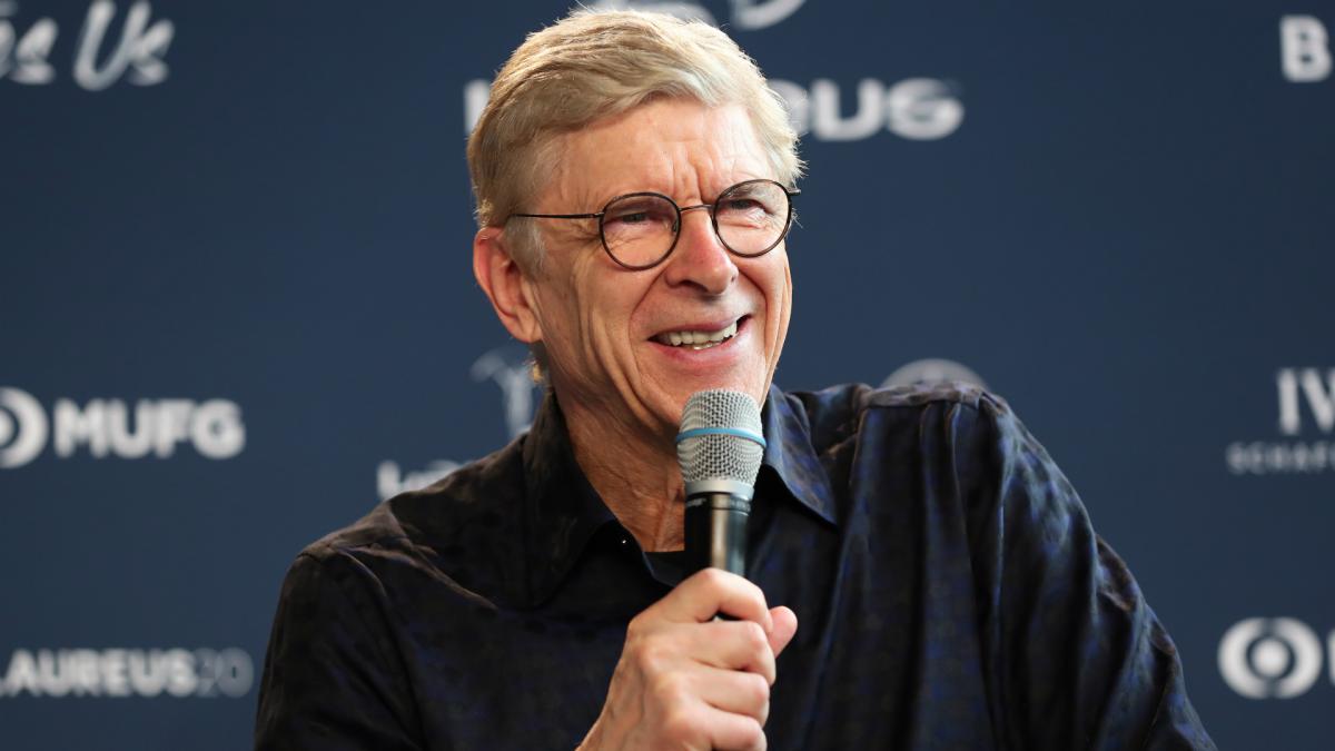 Wenger proposes rule change to 'sort out' marginal offsides