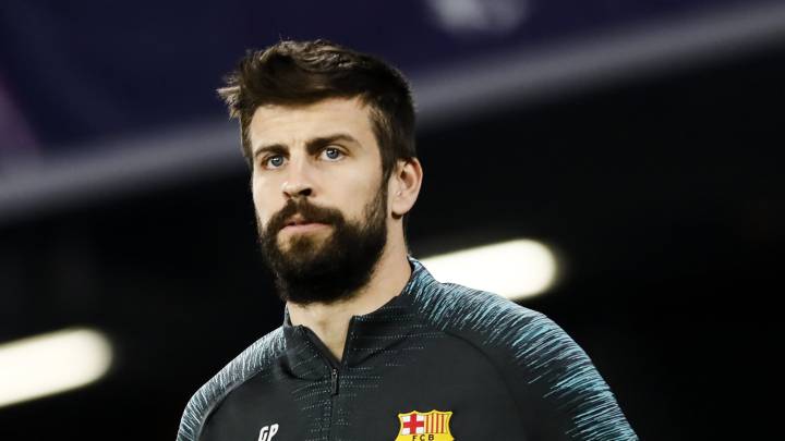 Barcelona: Piqué limps out of Napoli tie with Clásico in doubt