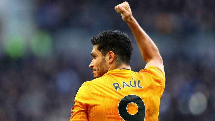 Raul Jimenez scores against the big clubs in the Premier League