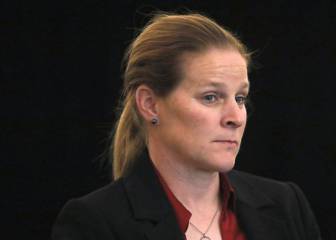 Cindy Parlow makes history as first female US Fed president