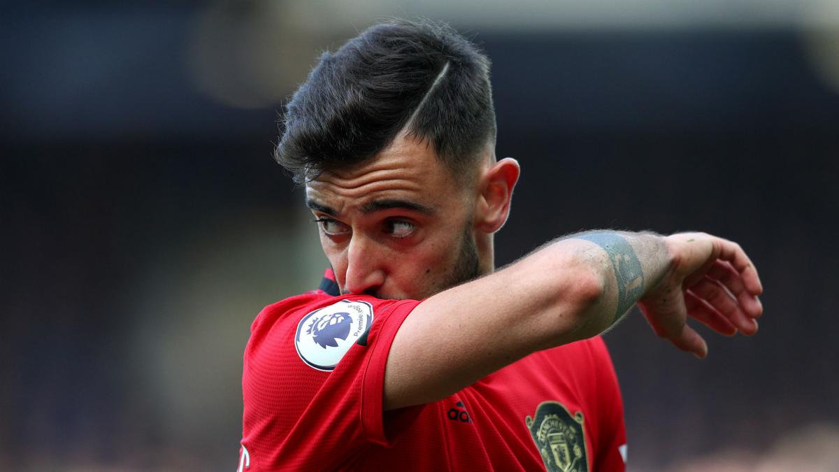 Bruno Fernandes wins Player of the Month prize to cap flying start to Man Utd career