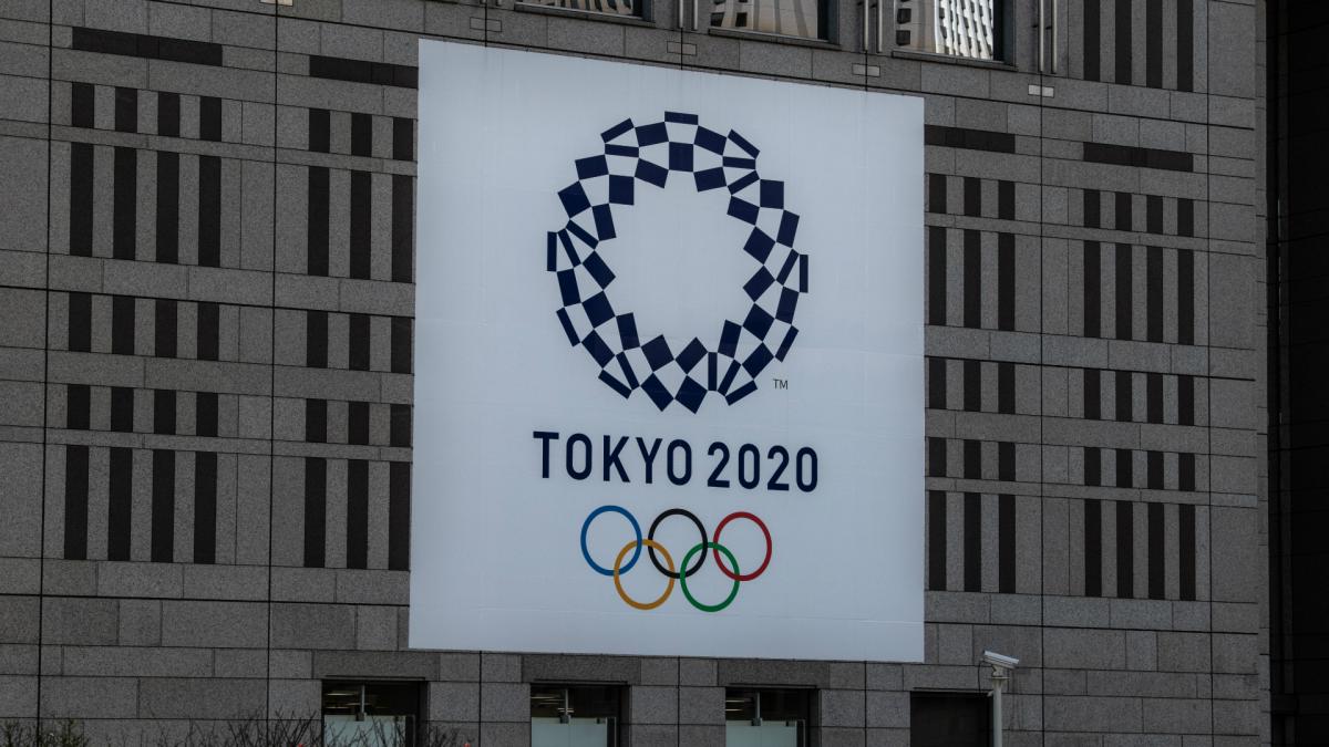 Coronavirus: Olympic stars welcome Tokyo 2020 switch to 2021
