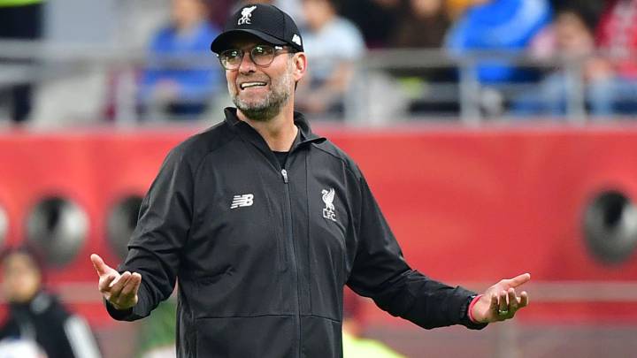 Liverpool squad get some isolation yoga for Klopp fitness