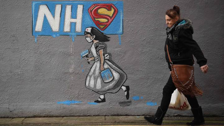 Coronavirus UK: Police chief calls for public to play their part this weekend
