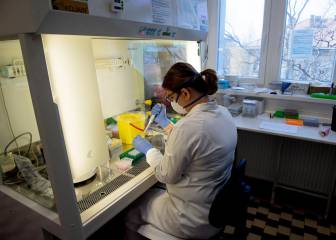 Coronavirus in UK: how to volunteer for clinical trials