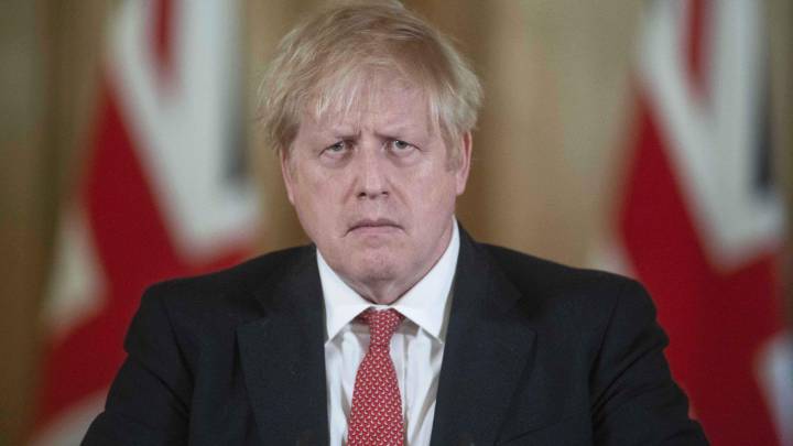 Coronavirus: Boris Johnson moved to intensive care in London