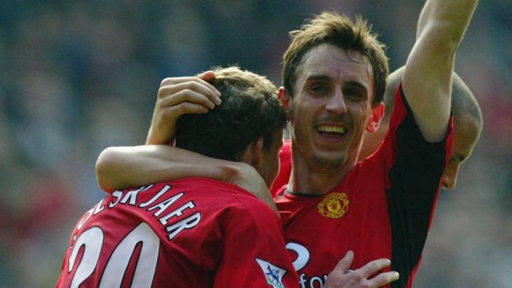 Coronavirus: Solskjaer and Neville talk social responsibility in football
