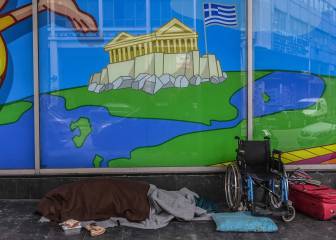 Greece avoid Covid-19 tragedy with experts, not spin