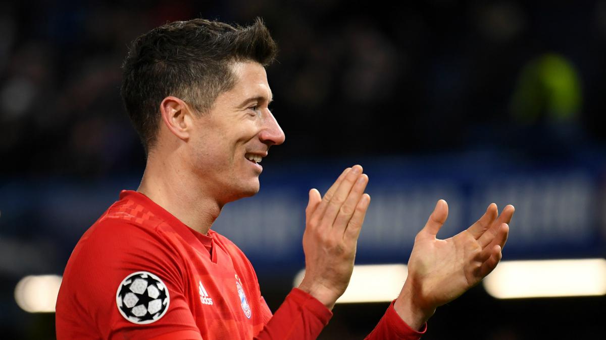 Coronavirus: Bundesliga to resume this month