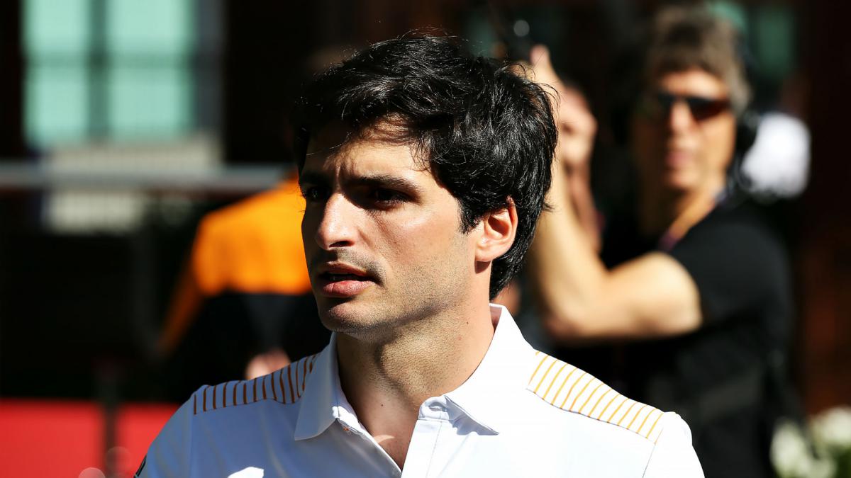BREAKING NEWS: Ferrari seal Carlos Sainz as Sebastian Vettel's replacement