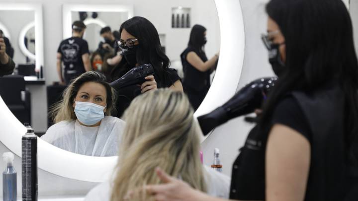 Coronavirus USA: when do hair and nails salons open?