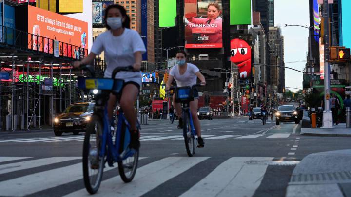 New York state reopening: which shops, business and offices can open in phase 2?