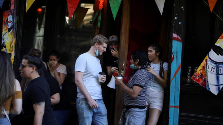 Coronavirus US live updates: cases, deaths and stimulus checks today