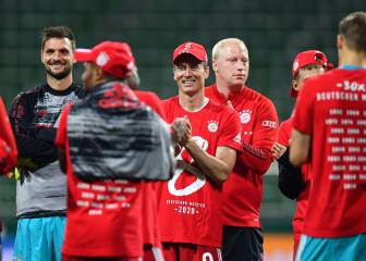 Flick guides Bayern Munich to Bundesliga title in his first season
