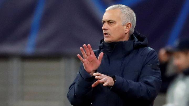 Mourinho hints at Spurs’ financial worries