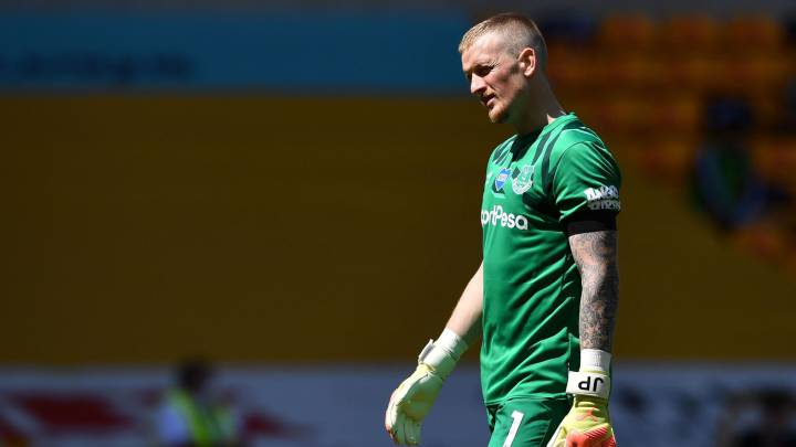 Ancelotti calls on Pickford to improve amid growing competition at national level
