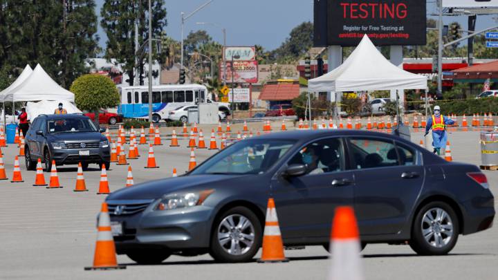 Coronavirus USA live updates: news, cases, deaths and stimulus checks; Hurricane Laura today