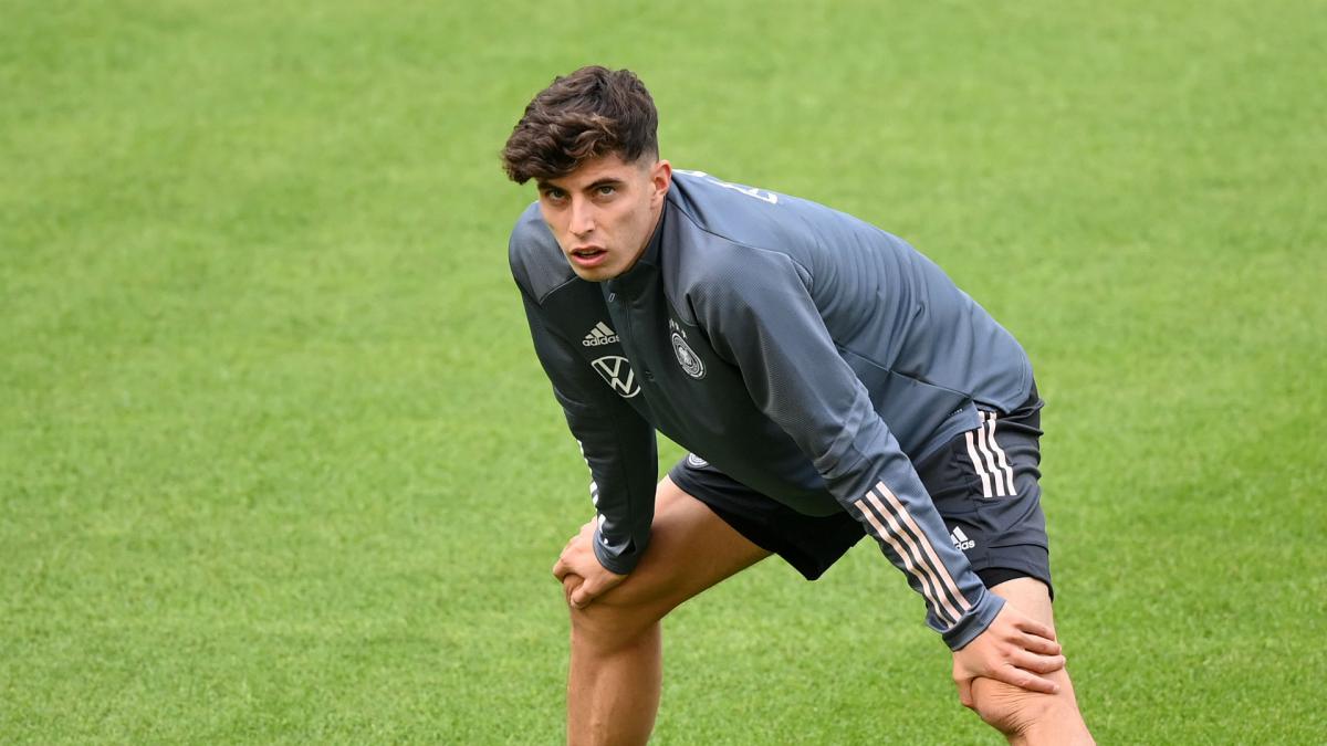Havertz joining Chelsea bad for Bundesliga - Germany boss Low