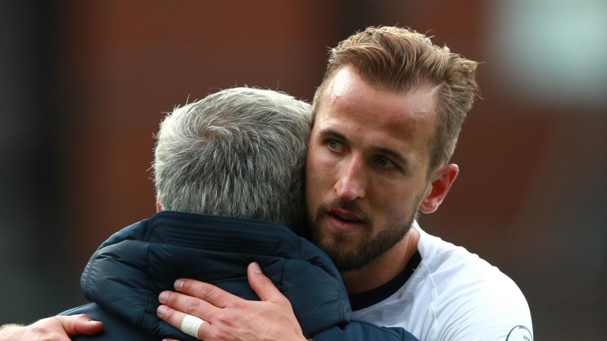 Mourinho confident Tottenham will sign a new striker to partner Kane