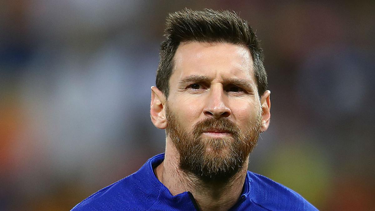 Messi in but Suarez, Vidal out of Barcelona friendly with Gimnastic