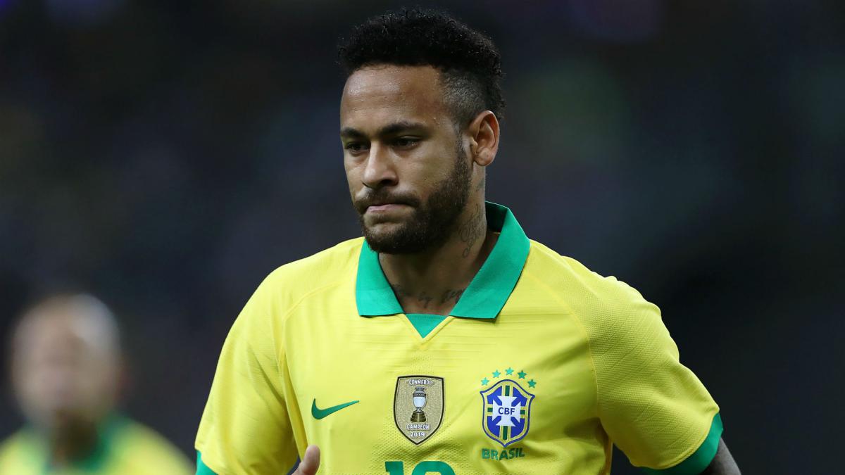 Neymar, Silva and Coutinho get Brazil calls as World Cup campaign starts