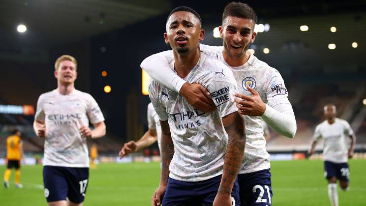 Late Jesus strike breaks Premier League goal-scoring record