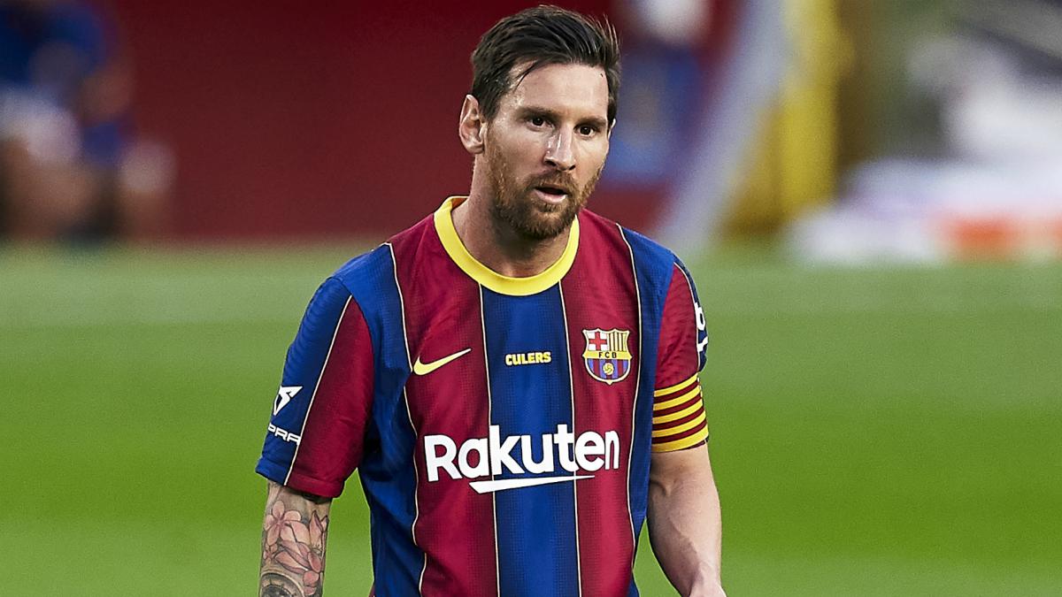 Messi? I crossed my fingers that he would stay at Barca – Roberto