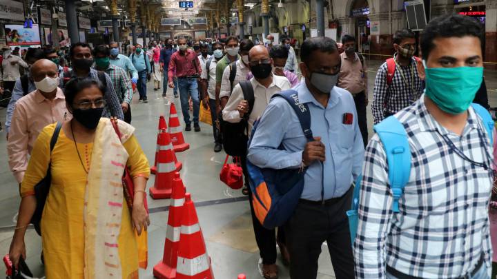 India's Covid-19 caseload surpasses 5.6 million following Wednesday's spike