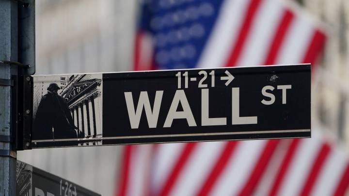 Global shares extend gains on US coronavirus stimulus package hopes
