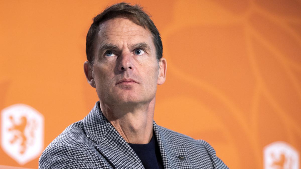 Blind back as De Boer names first Netherlands squad