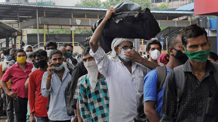 India's case tally crosses 6.7 million with 77% active in 10 states