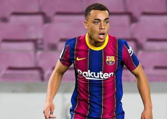 Sergiño Dest becomes first American to start for Barcelona in Champions League
