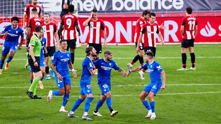 Éver Banega voted player of the month in Saudi Arabia