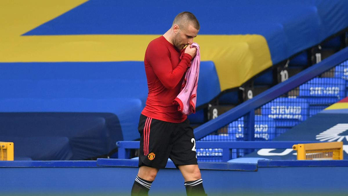 Man Utd left-back Shaw ruled out for a month with hamstring injury