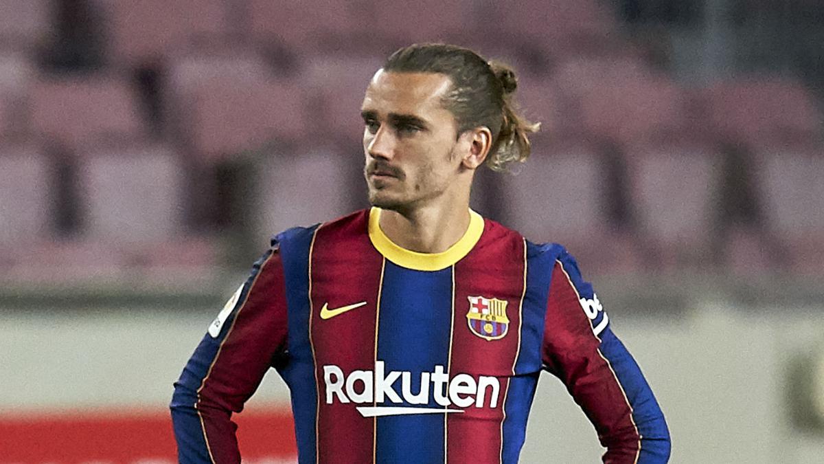 Koeman backs Griezmann to find form but will not rule out Depay bid