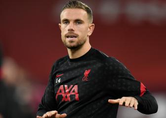 Henderson and Sterling withdraw from England squad