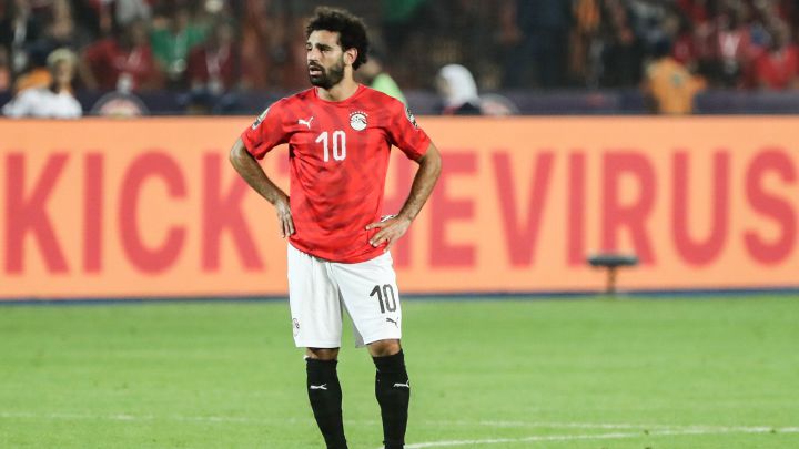 Salah and Elneny to fly back to England under strict medical measures
