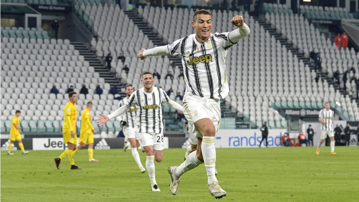Ronaldo sets the example for everyone – Pirlo hails Juve forward after match-winning double