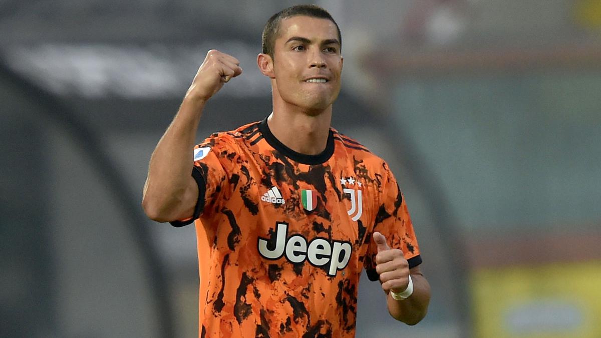 Ronaldo doesn't receive special treatment at Juventus, says Pirlo