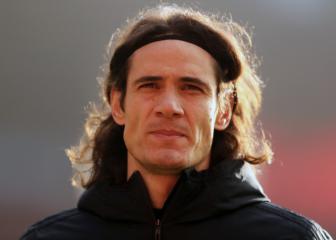 Edinson Cavani apologises for social media post