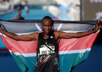 Evans Chebet sets Valencia Marathon course record