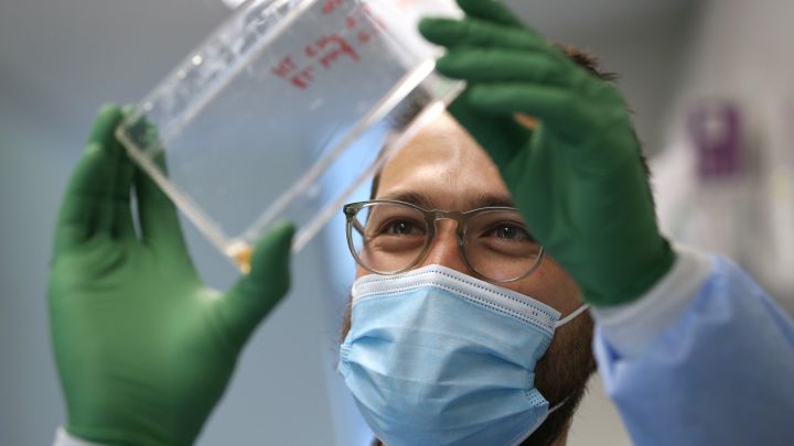 US coronavirus live updates: cases, deaths, vaccine latest and stimulus checks news