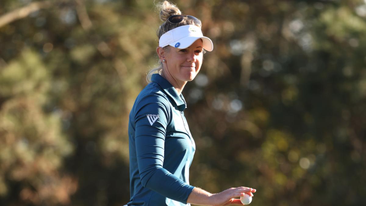 Olson makes hole-in-one, leads U.S. Women's Open