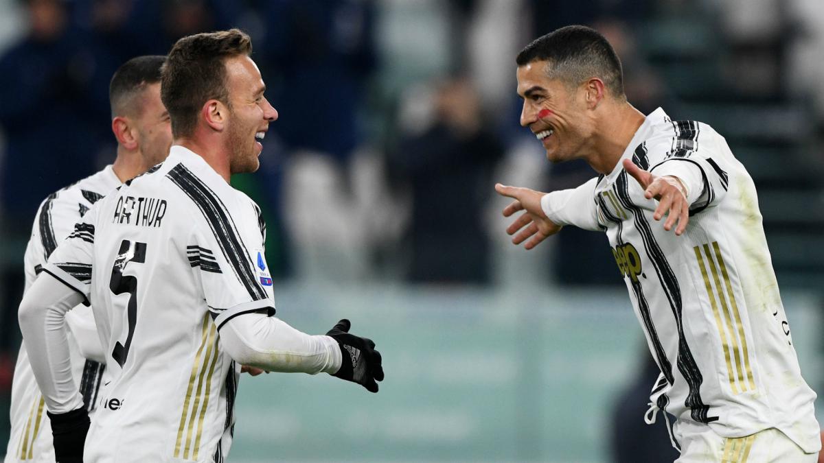 Ronaldo tells me what to eat and trains at 2am - Arthur reveals hidden influence of CR7