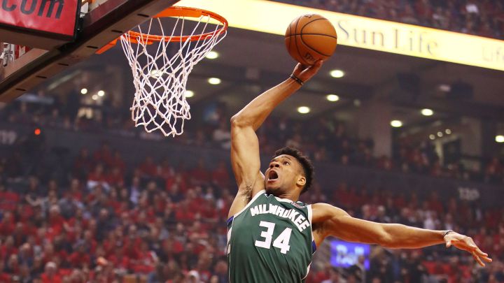 What are the favorite teams this season in the NBA?