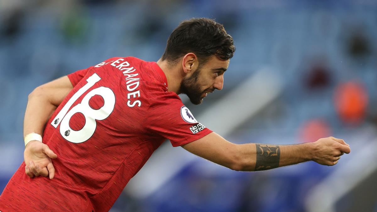 Fernandes the first Portuguese Premier League star to hit double figures since Ronaldo