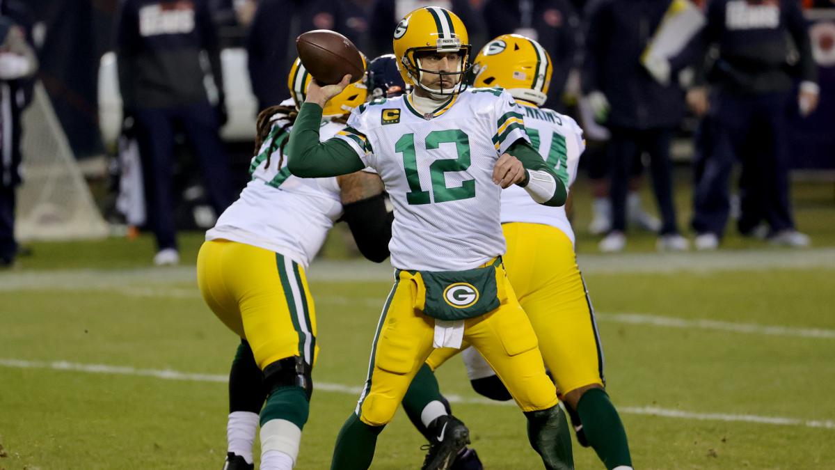 Rodgers helps Packers secure NFC's top seed, Henry makes history as Titans win AFC South